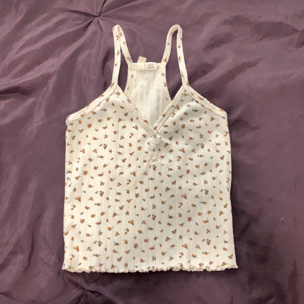 Sky and Sparrow, cute white top with flower design